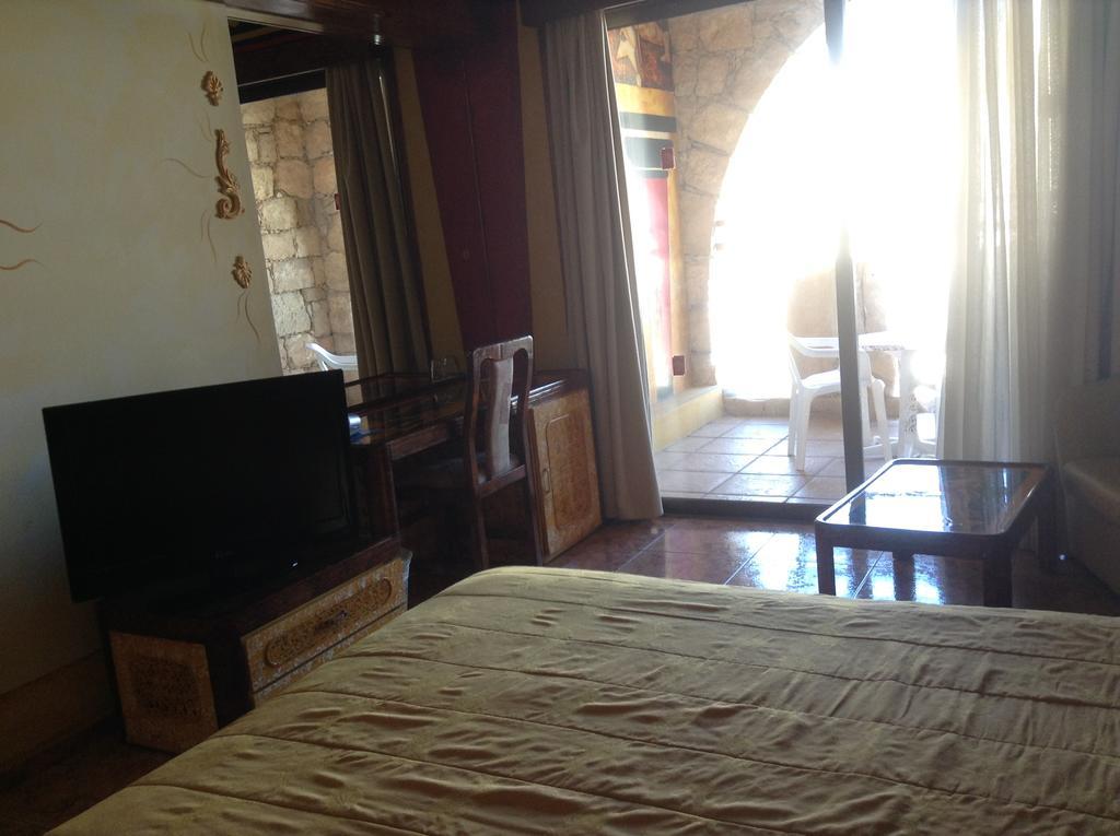 Roman Boutique Hotel Paphos Luaran gambar